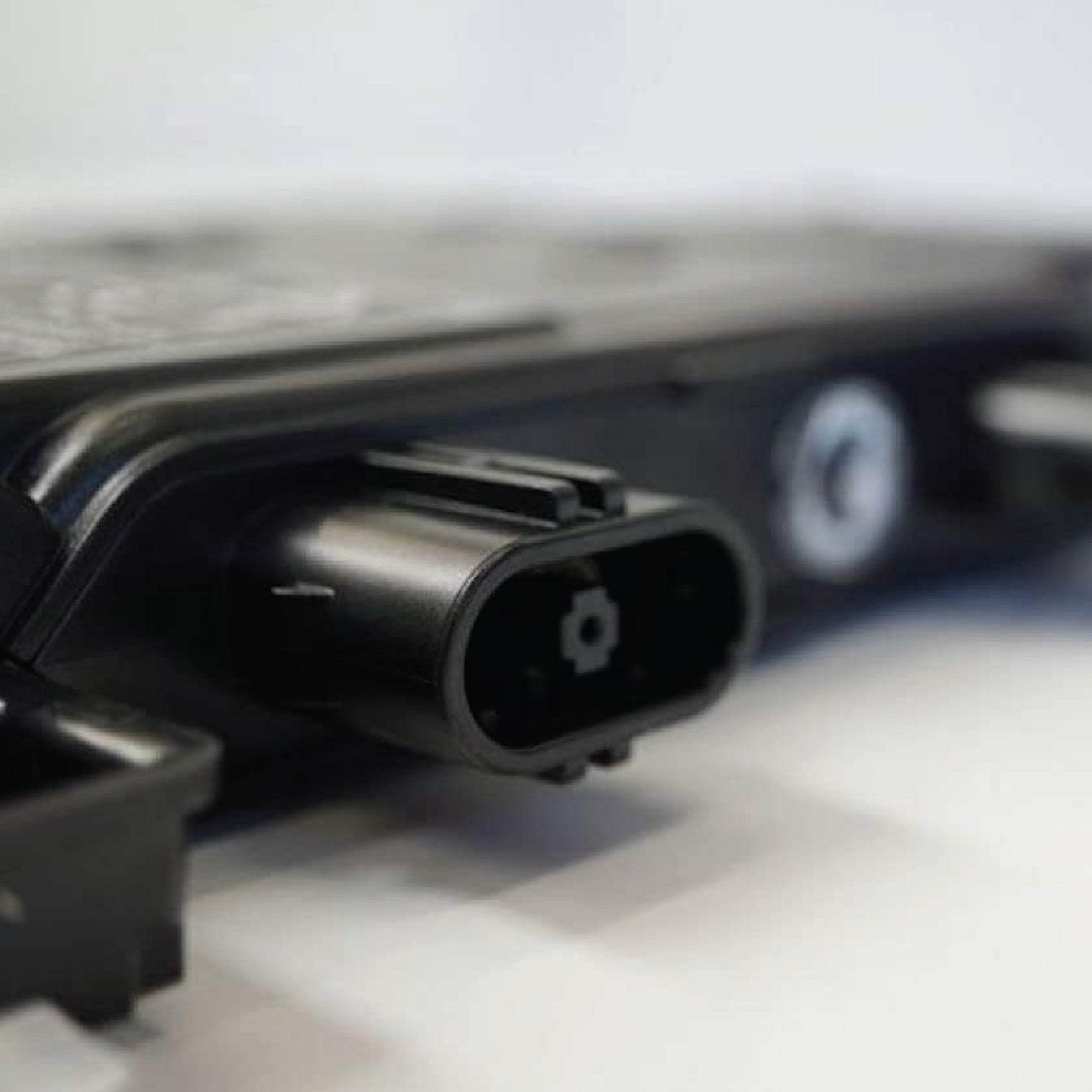 Enphase IQ7PLUS-72-2-US - Solarzing